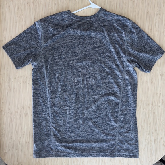 Old Navy Dri Fit Athletic shirt - size M - Picture 4 of 5